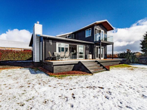 Sunshine and Snow Lodge - Ohakune Holiday Home, Ohakune